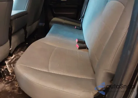 2015 Ram 1500 Express из США, поврежденный, VIN 1C6RR7FT6FS620685